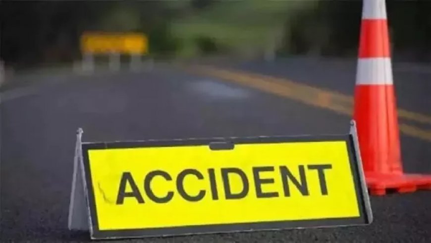 CG Road Accident: बलौदाबाजार में हुई ट्रक और बाइक की भीषण टक्कर में तीन लोगों की मौत हो गई।